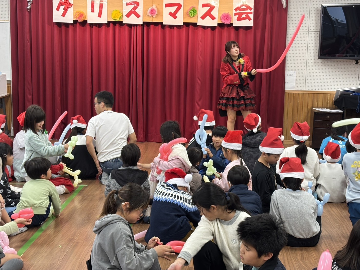 クリスマス会へのバルーンショー