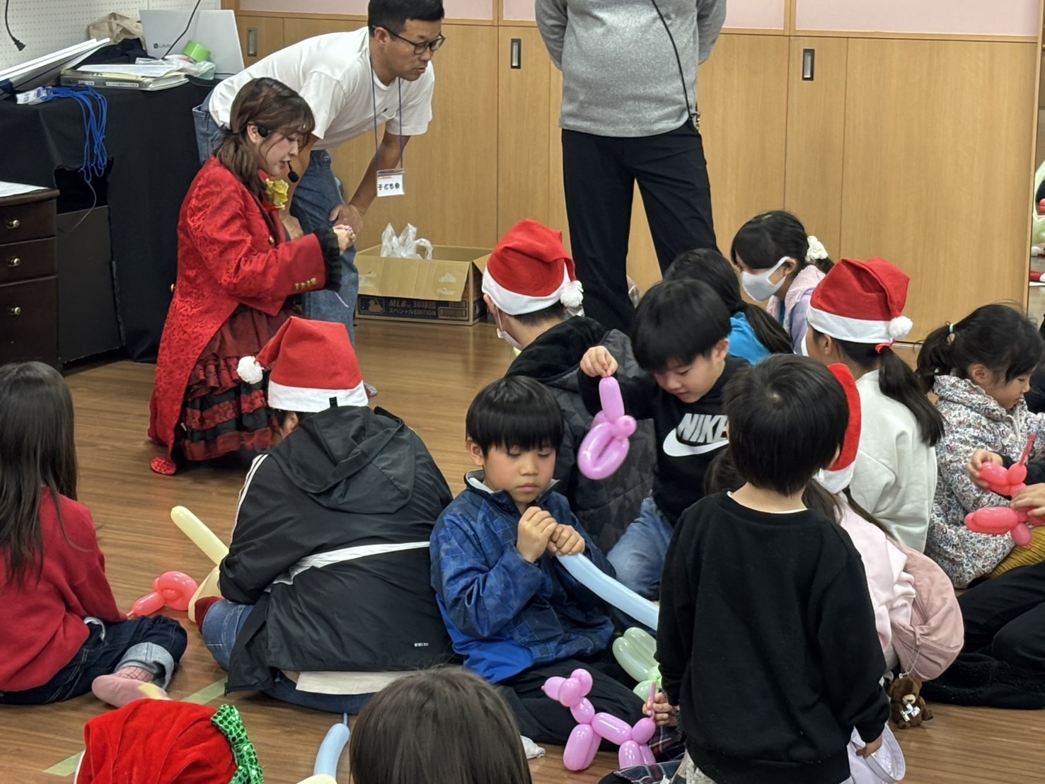 福岡県子ども会へのバルーンショー画像