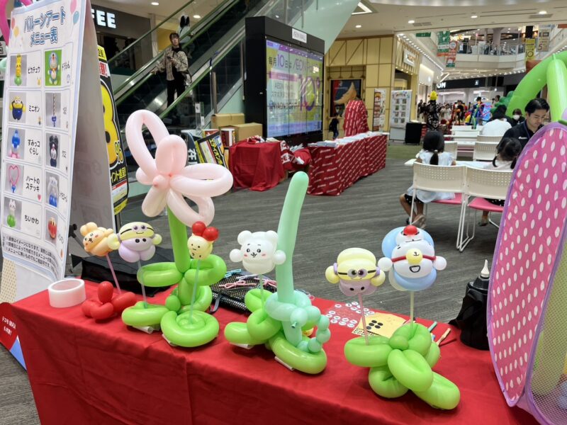 バルーングリーティングキャラクターの様子